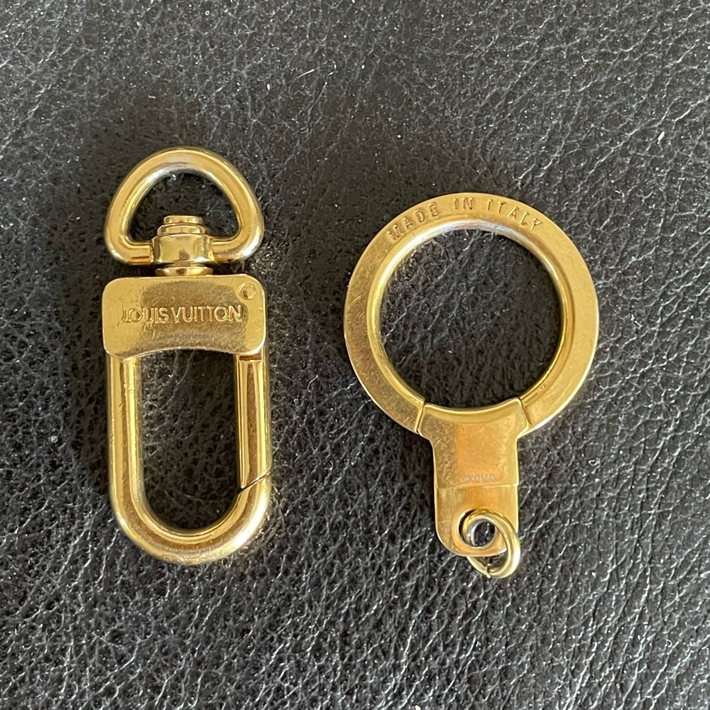 Louis Vuitton Gold Key/Purse Connector Set